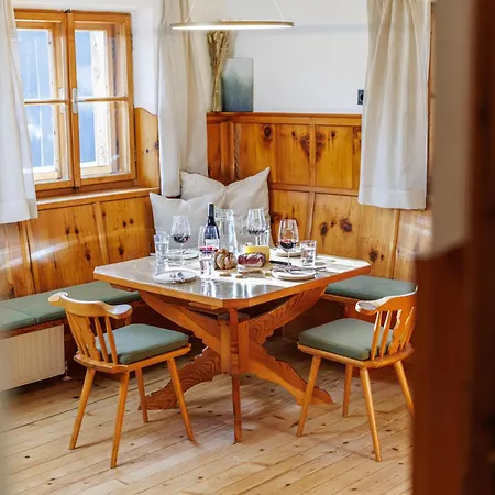 Chalet Tirola Huette *